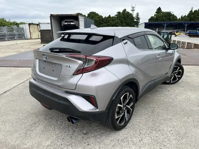 392312 2019 TOYOTA C-HR SUV 2.jpg