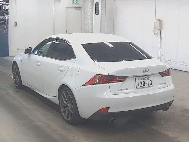 385512 2013 LEXUS IS SEDAN 2.jpg