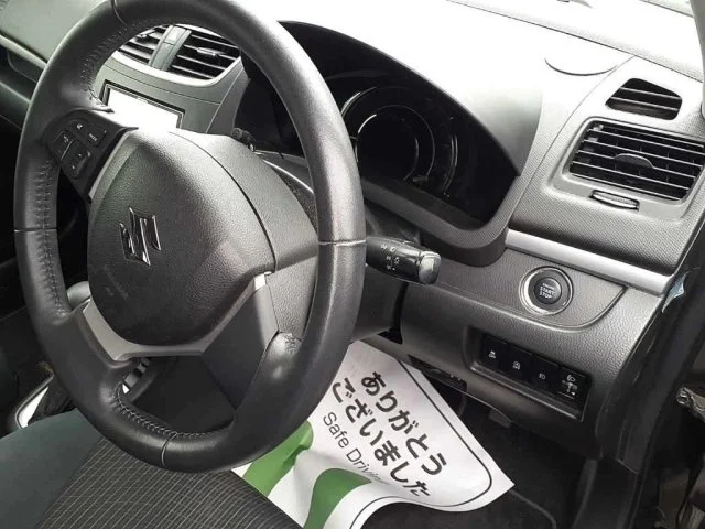 386301 2014 SUZUKI SWIFT HATCHBACK 3.jpg