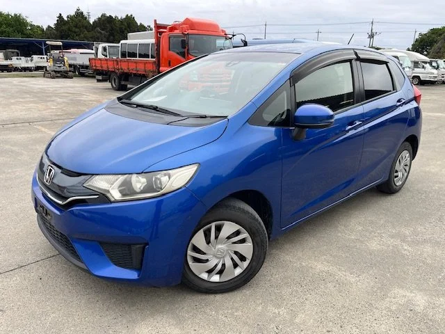 390364 2014 HONDA FIT HATCHBACK.jpg