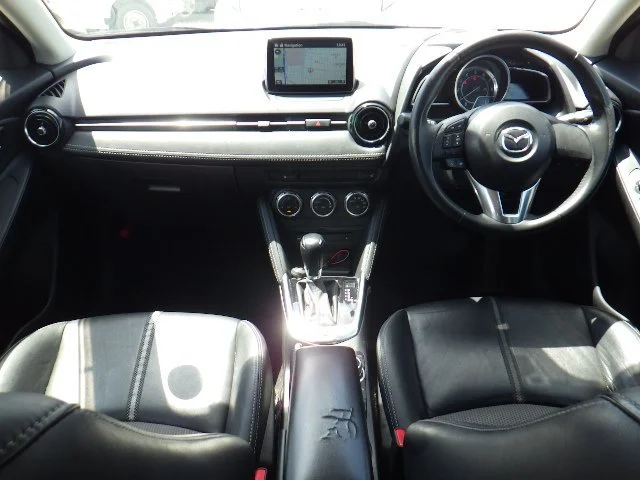 395411 2016 MAZDA DEMIO HATCHBACK 3.jpg