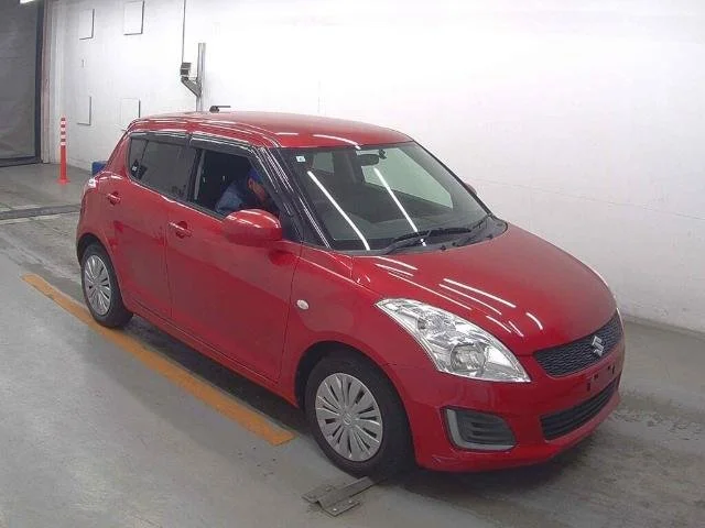 386140 2015 SUZUKI SWIFT HATCHBACK.jpg