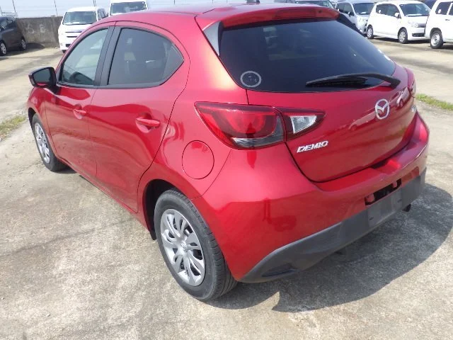 387730 2015 MAZDA DEMIO HATCHBACK 2.jpg