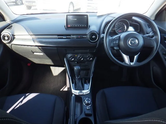 390774 2016 MAZDA DEMIO HATCHBACK 3.jpg