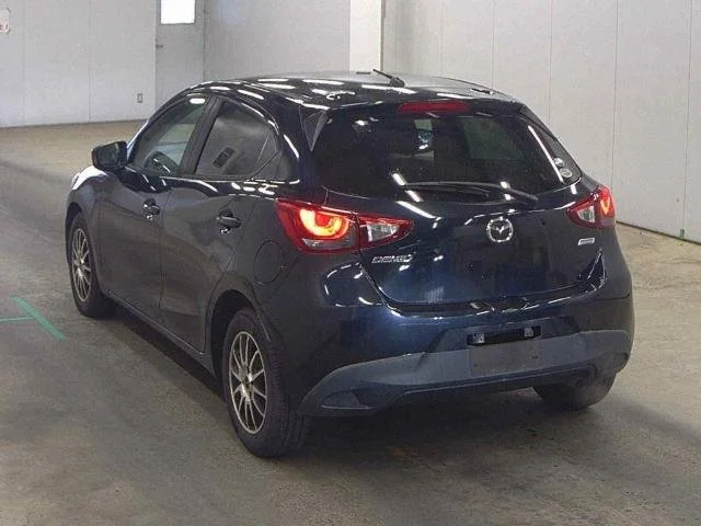 390830 2015 MAZDA DEMIO HATCHBACK 2.jpg