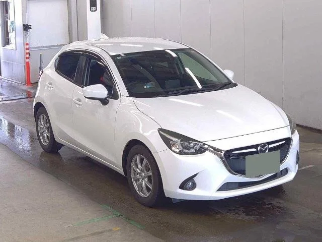 386477 2016 MAZDA DEMIO HATCHBACK.jpg