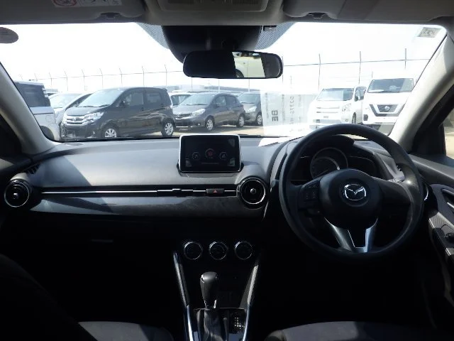 387730 2015 MAZDA DEMIO HATCHBACK 3.jpg