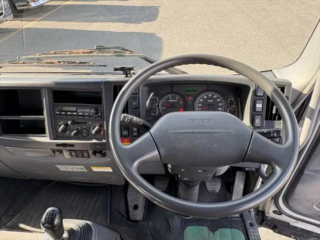 388743 2008 ISUZU FORWARD TRUCK 3.jpg