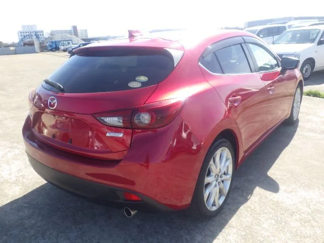 387083 2014 MAZDA AXELA HATCHBACK 2.jpg
