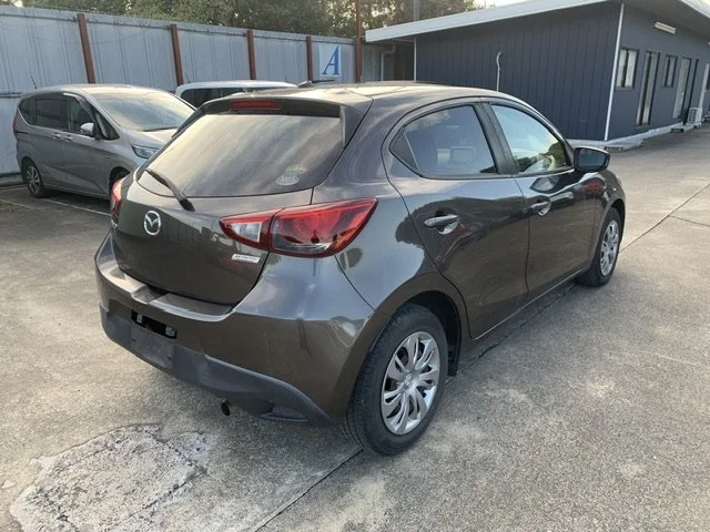 378089 2017 MAZDA DEMIO HATCHBACK 2.jpg
