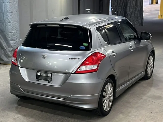 377465 2013 SUZUKI SWIFT HATCHBACK 2.jpg