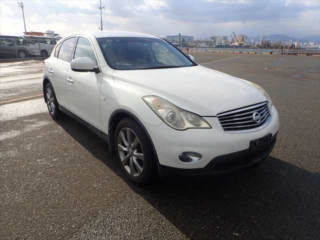 358243 2013 NISSAN SKYLINE CROSSOVER SUV