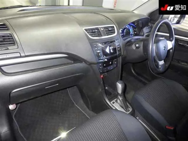 386417 2014 SUZUKI SWIFT HATCHBACK 3.jpg