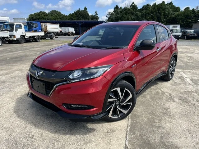 396050 2017 HONDA VEZEL SUV.jpg