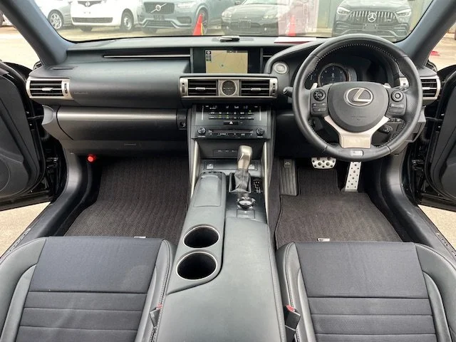 388949 2014 LEXUS IS SEDAN 3.jpg