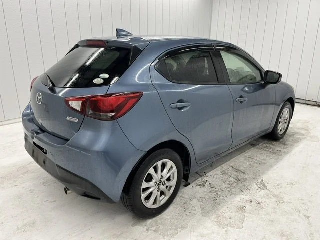 394511 2016 MAZDA DEMIO HATCBACK 2.jpg