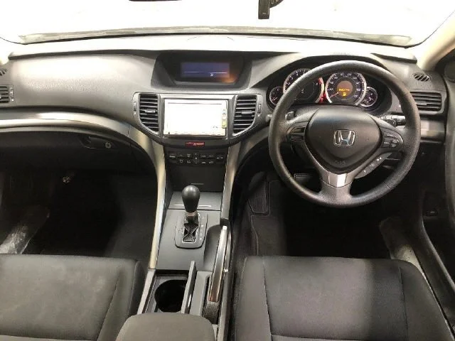 390738 2011 HONDA ACCORD SEDAN 3.jpg