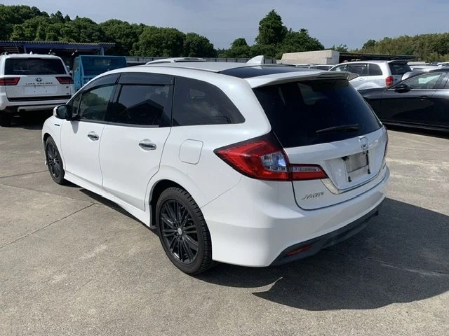 391193 2016 HONDA JADE WAGON 2.jpg