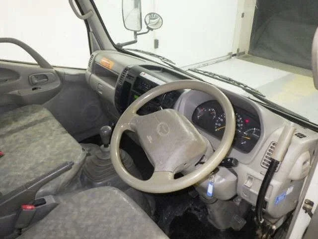 376458 2011 HINO HINO DUTORO TRUCK 3.jpg