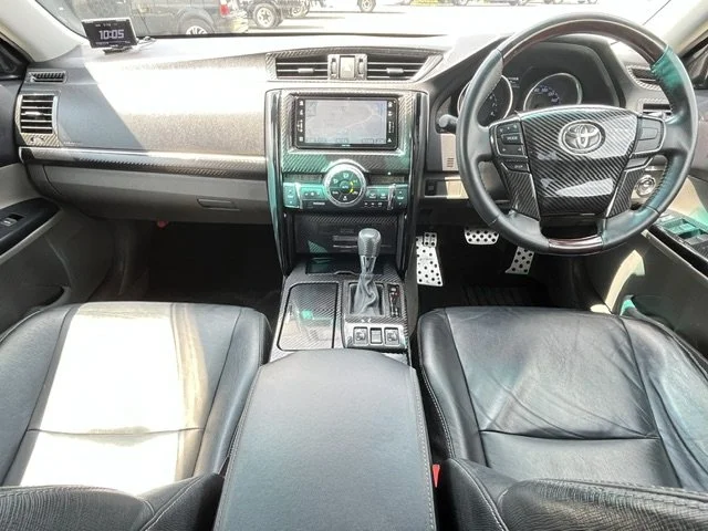 395173 2012 TOYOTA MARK X SEDAN 3.jpg