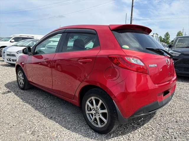 392006 2013 MAZDA DEMIO HATCBACK 2.jpg