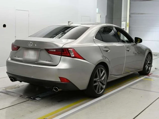 387733 2014 LEXUS IS SEDAN 2.jpg