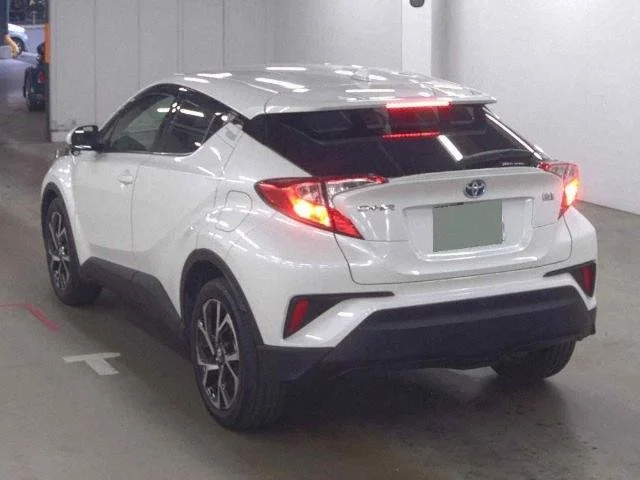 385771 2018 TOYOTA C-HR SUV 2.jpg