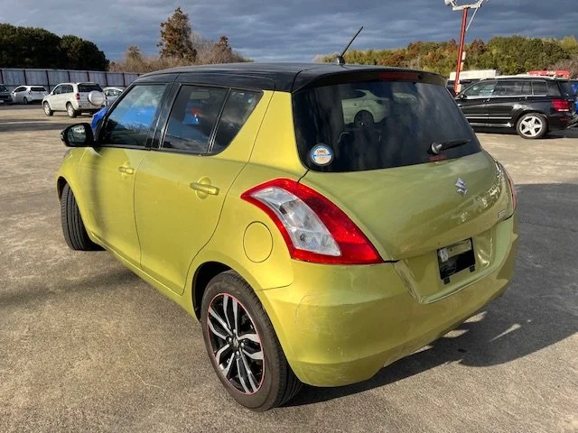 386210 2016 SUZUKI SWIFT HATCHBACK 2.jpg