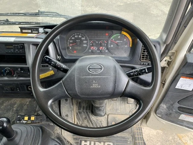 396641 2013 HINO RANGER TRUCK 3.jpg