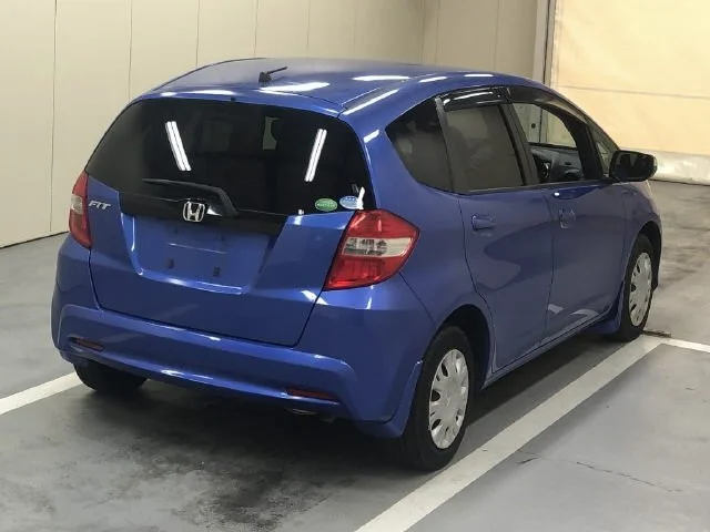 387764 2013 HONDA FIT HATCHBACK 2.jpg
