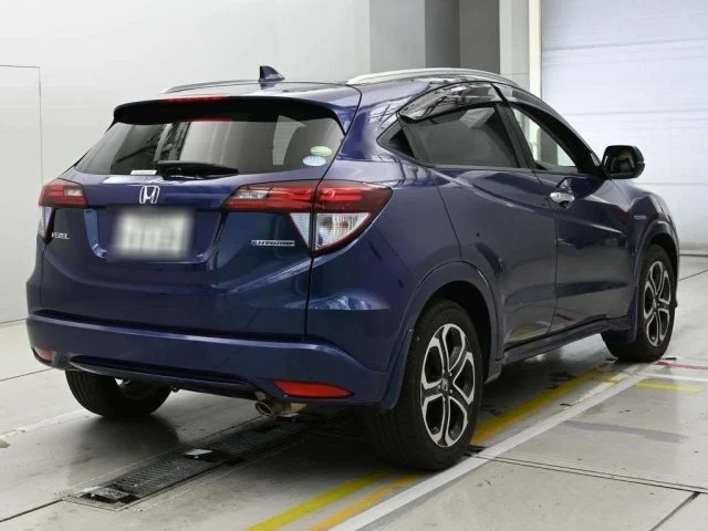 391828 2015 HONDA VEZEL SUV 2.jpg