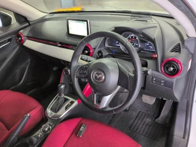 388054 2015 MAZDA DEMIO HATCHBACK 3.jpg