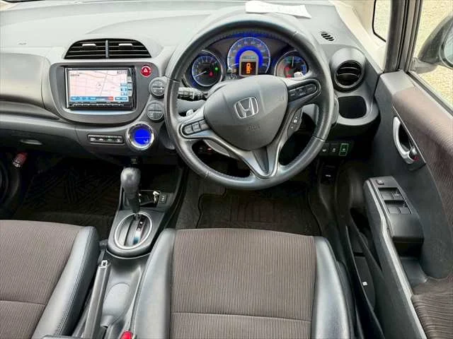 384856 2013 HONDA FIT HATCBACK 3.jpg