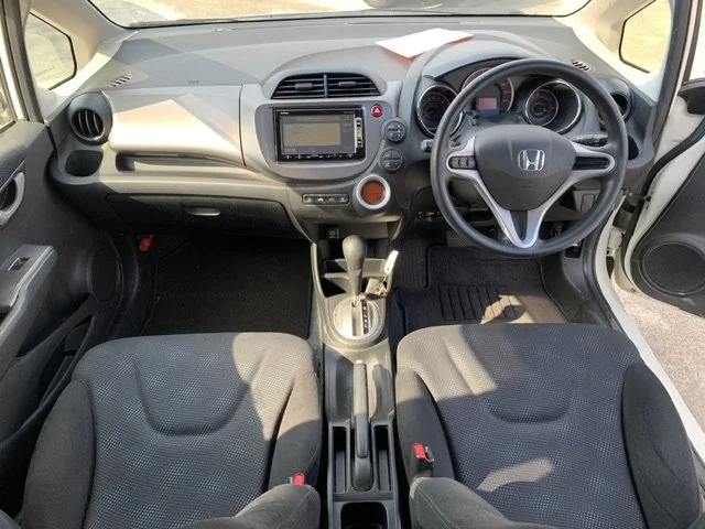 387985 2013 HONDA FIT HATCHBACK 3.jpg