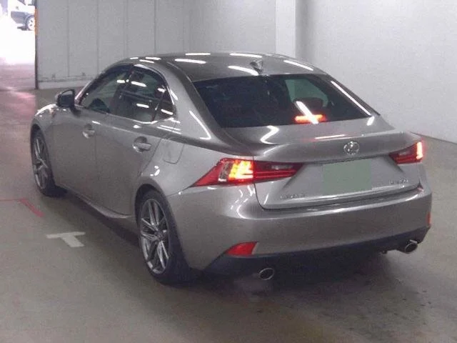 385775 2016 LEXUS IS SEDAN 2.jpg