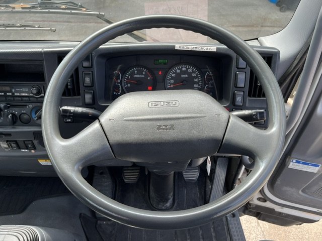 396500 2011 ISUZU FORWARD TRUCK 3.jpg