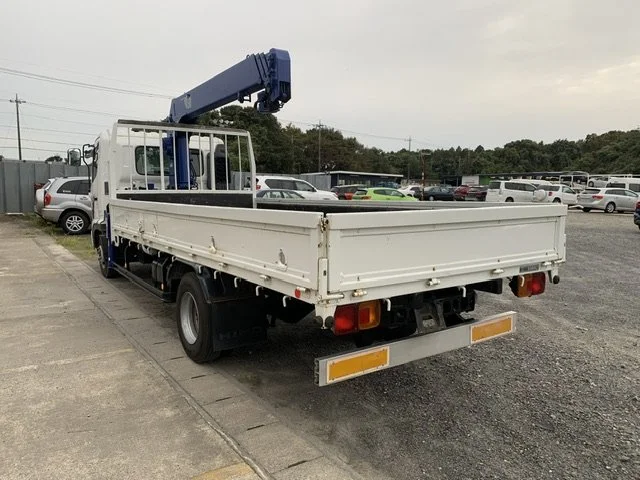 377809 2006 HINO RANGER TRUCK 2.jpg