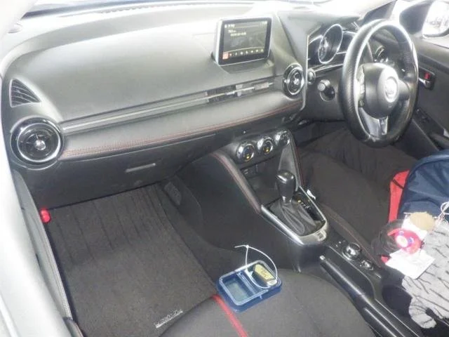 386477 2016 MAZDA DEMIO HATCHBACK 3.jpg