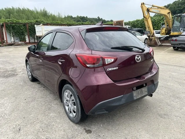 395016 2017 MAZDA DEMIO HATCHBACK 2.jpg