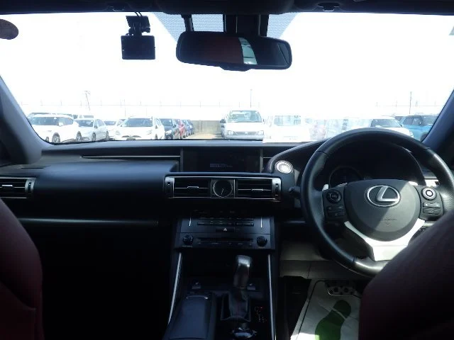 387733 2014 LEXUS IS SEDAN 3.jpg