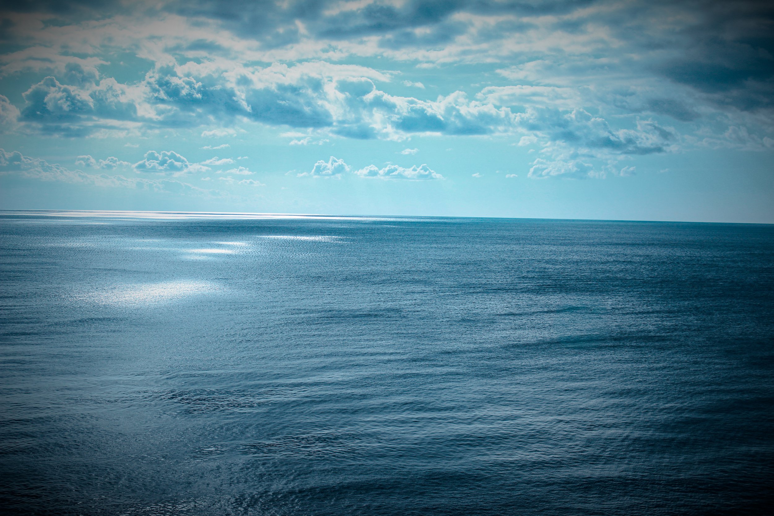 DéyRoper_Horizon Blue_Photography.JPG