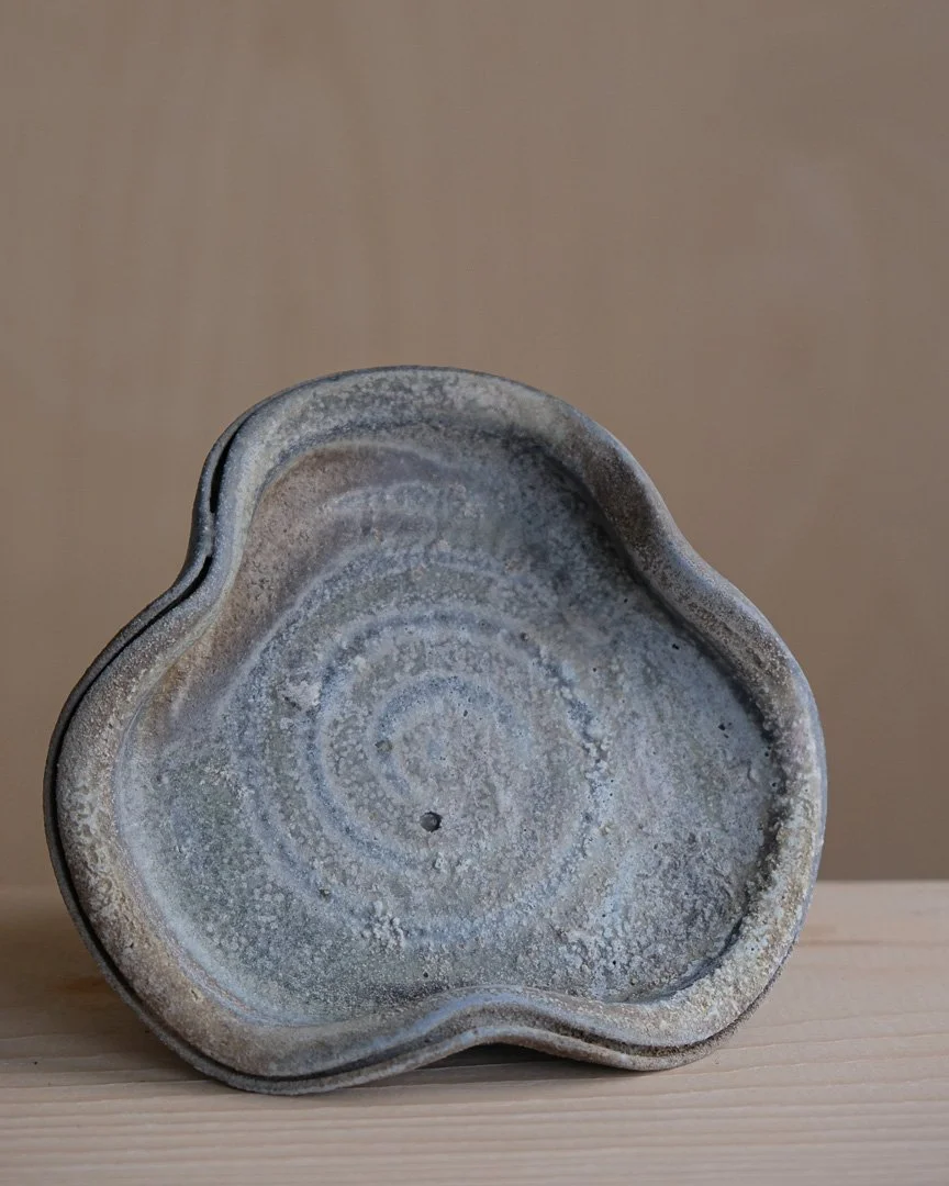 Spoon rest (No. 1)
1 × 5 × 5 in
SOLD

