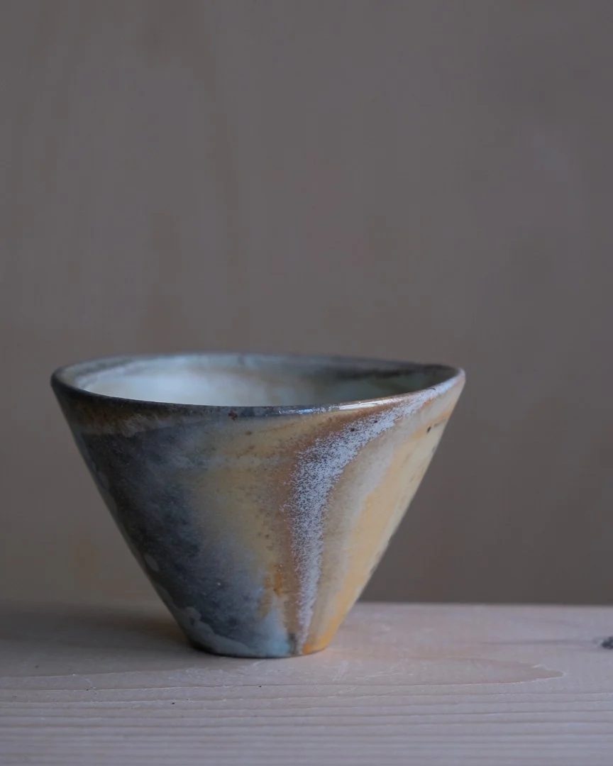 Small Bowl (No. 8)
2.5 × 3 × 3 in
SOLD