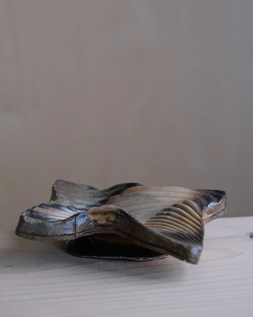 Soap dish (1 piece)
1 × 4 × 3 in
SOLD
