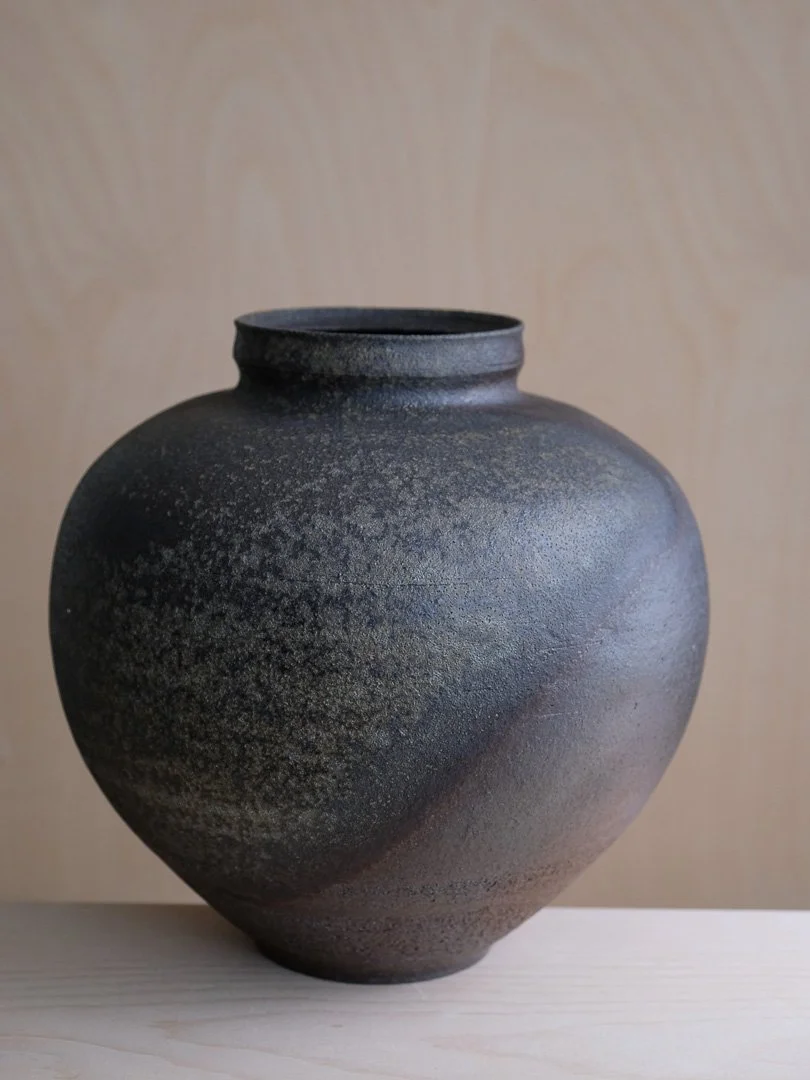 Jar (No. 2)
9 × 9 × 6 in
$800
