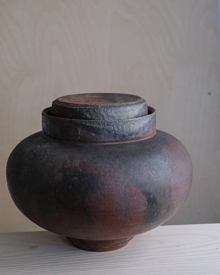 Jar (No. 3)
8 × 10 × 10 in
$1400
