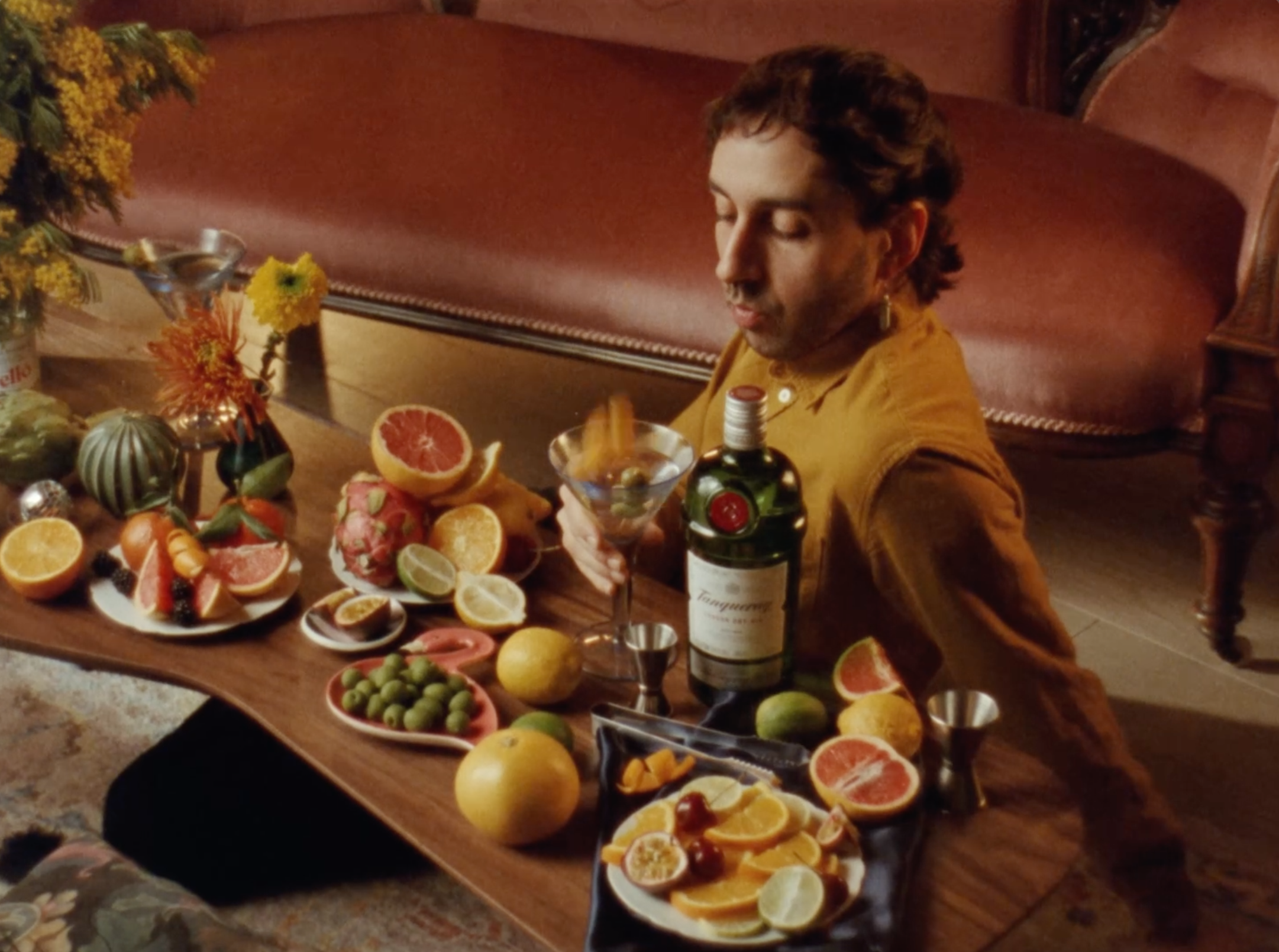 Tanqueray still 9.png
