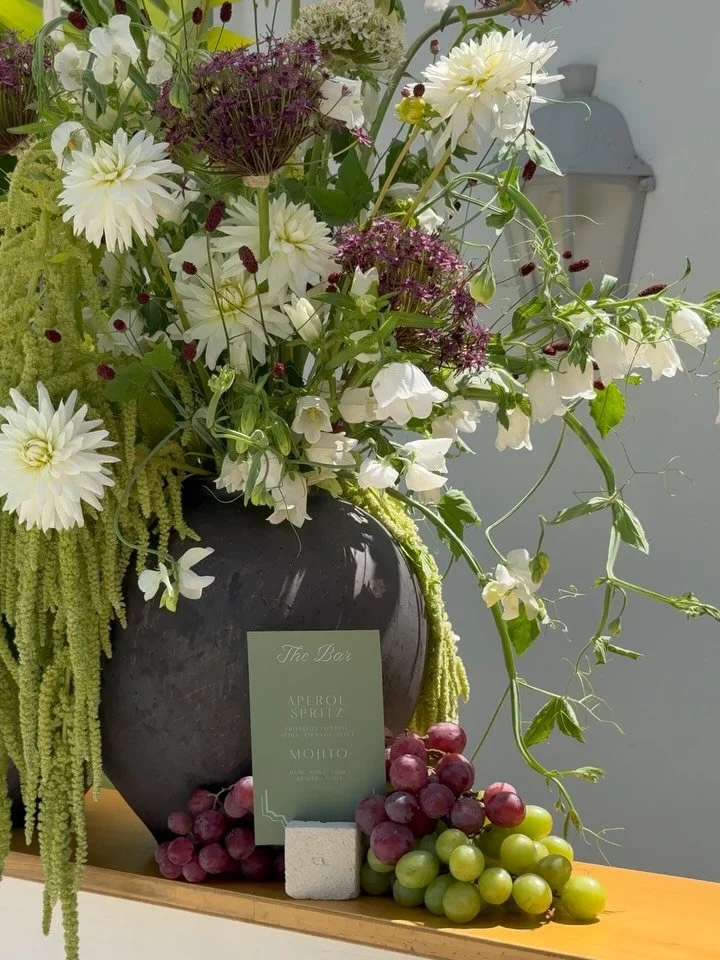 Is it too early for a toast? Cheers to you! 

Ashley &amp; Omar at @casa_sacoto 
Shot by the amazing @catarinainaciophoto 
Planned and styled by the wonderful @loversstudioevents 
Stationery by the unique @nonaked_design_studio 

#sustainablefloristr