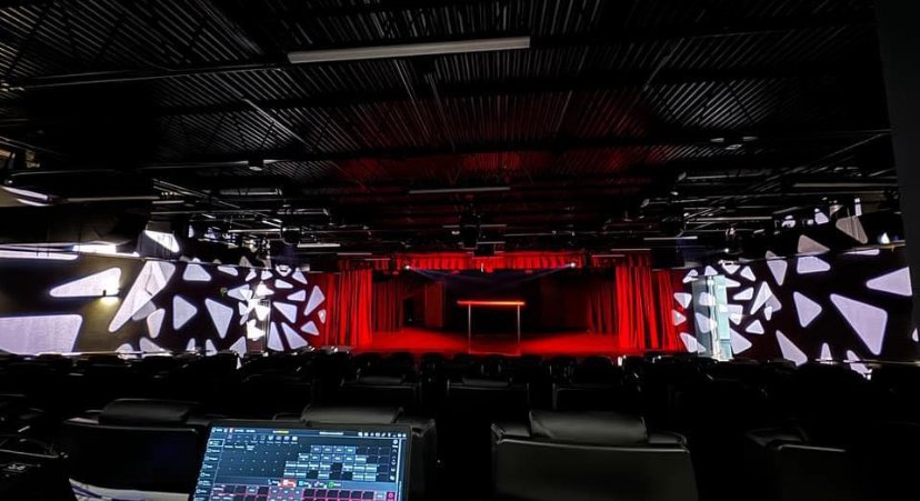 Clear Lake’s New Standing Ovation Theatre Hosts Magician Robby Bennett For Its Inaugural ‘Artist In Residency’ for 2025