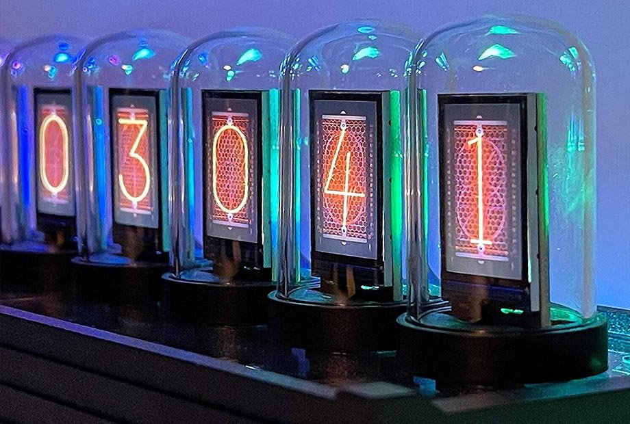 Eleksmaker E乐克斯制造 复古电子管显示座钟3.jpg